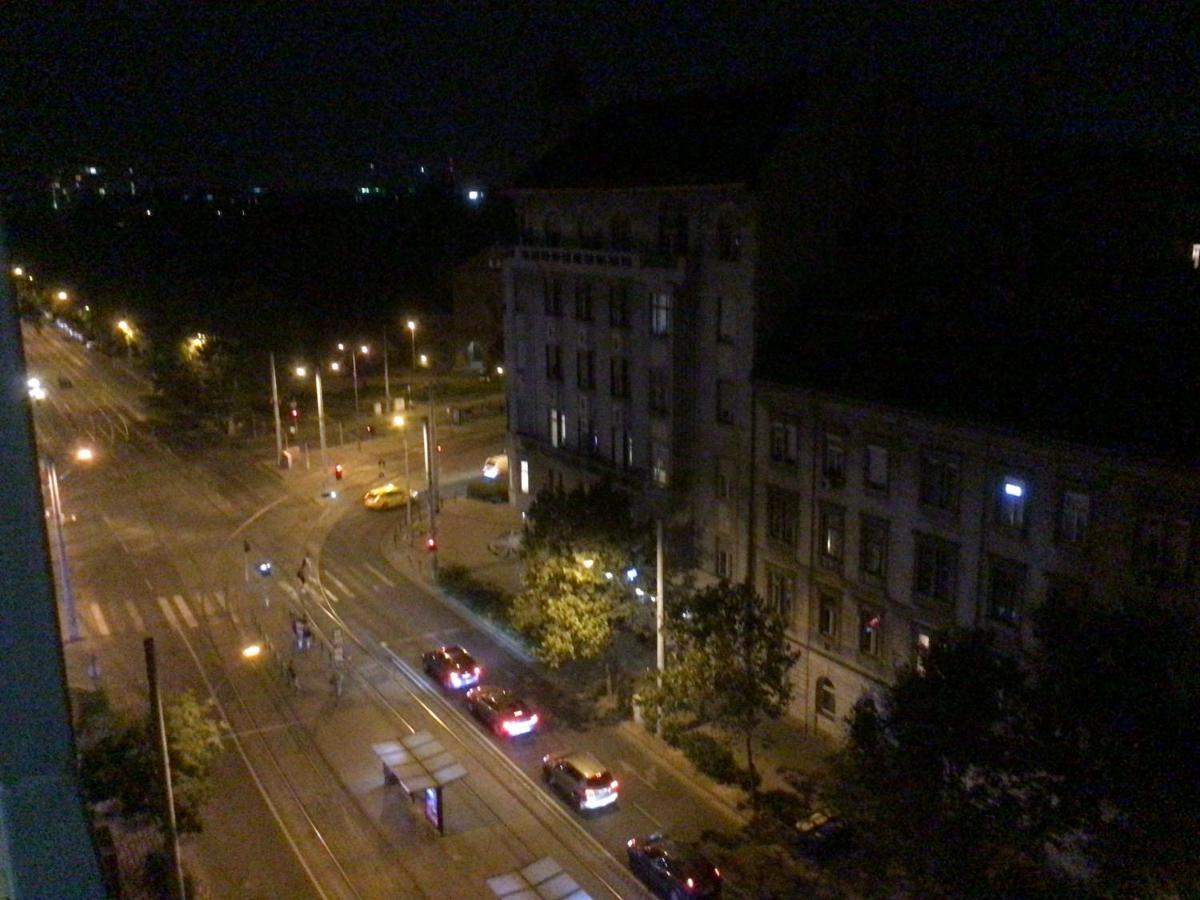 Pastelle Apartment With Own Parking Place Budapeste Exterior foto