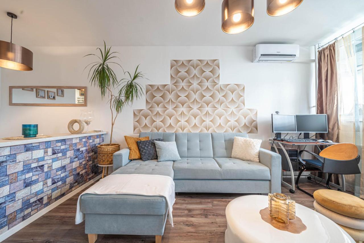 Pastelle Apartment With Own Parking Place Budapeste Exterior foto