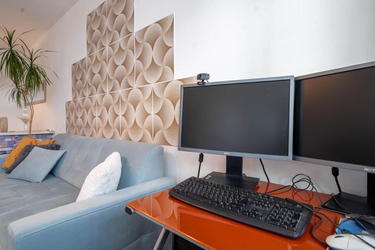 Pastelle Apartment With Own Parking Place Budapeste Exterior foto
