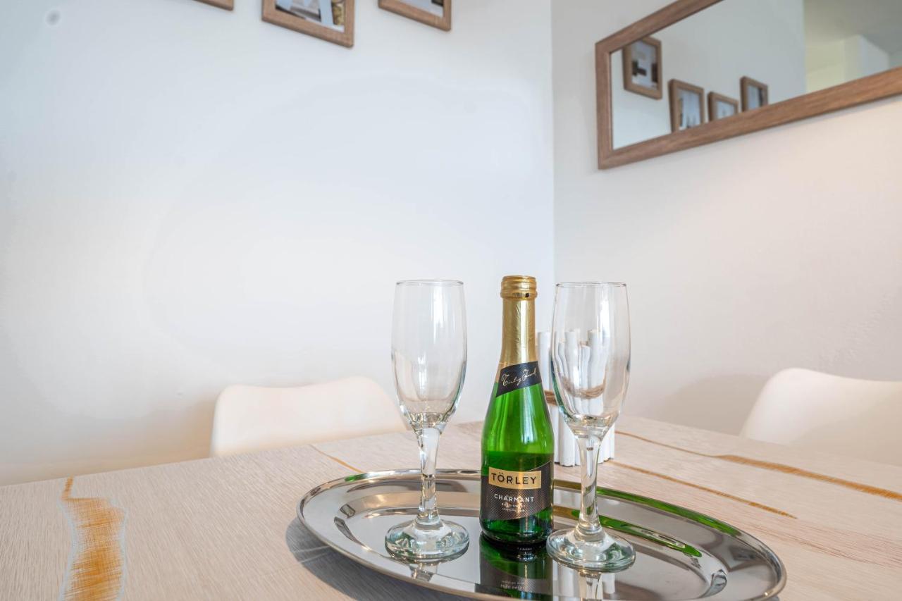 Pastelle Apartment With Own Parking Place Budapeste Exterior foto