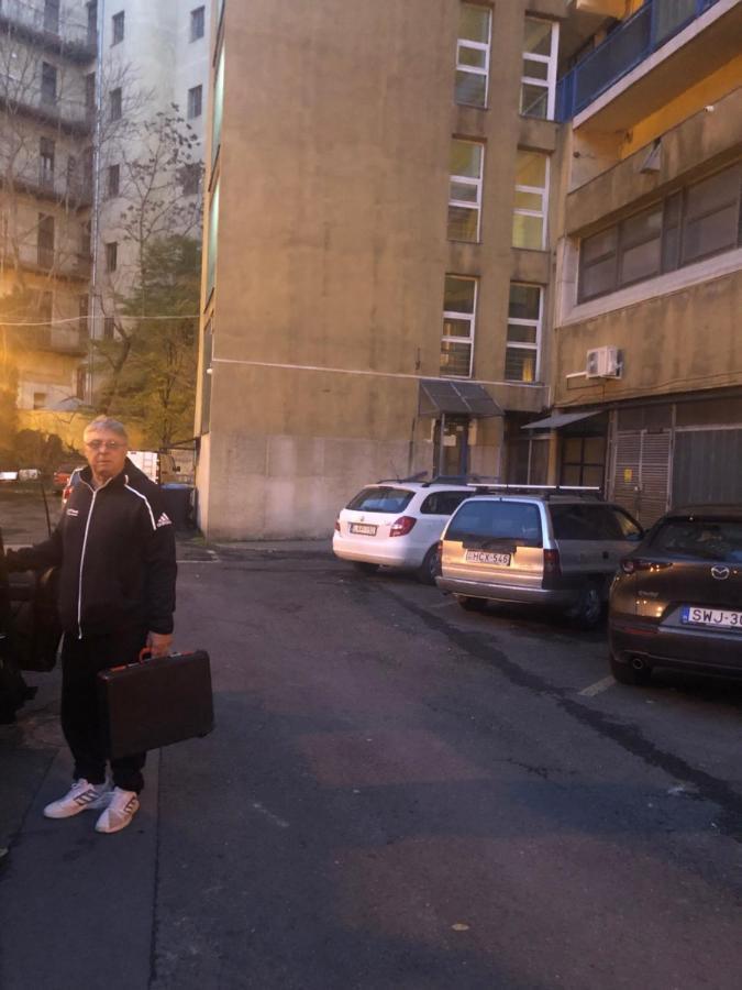 Pastelle Apartment With Own Parking Place Budapeste Exterior foto